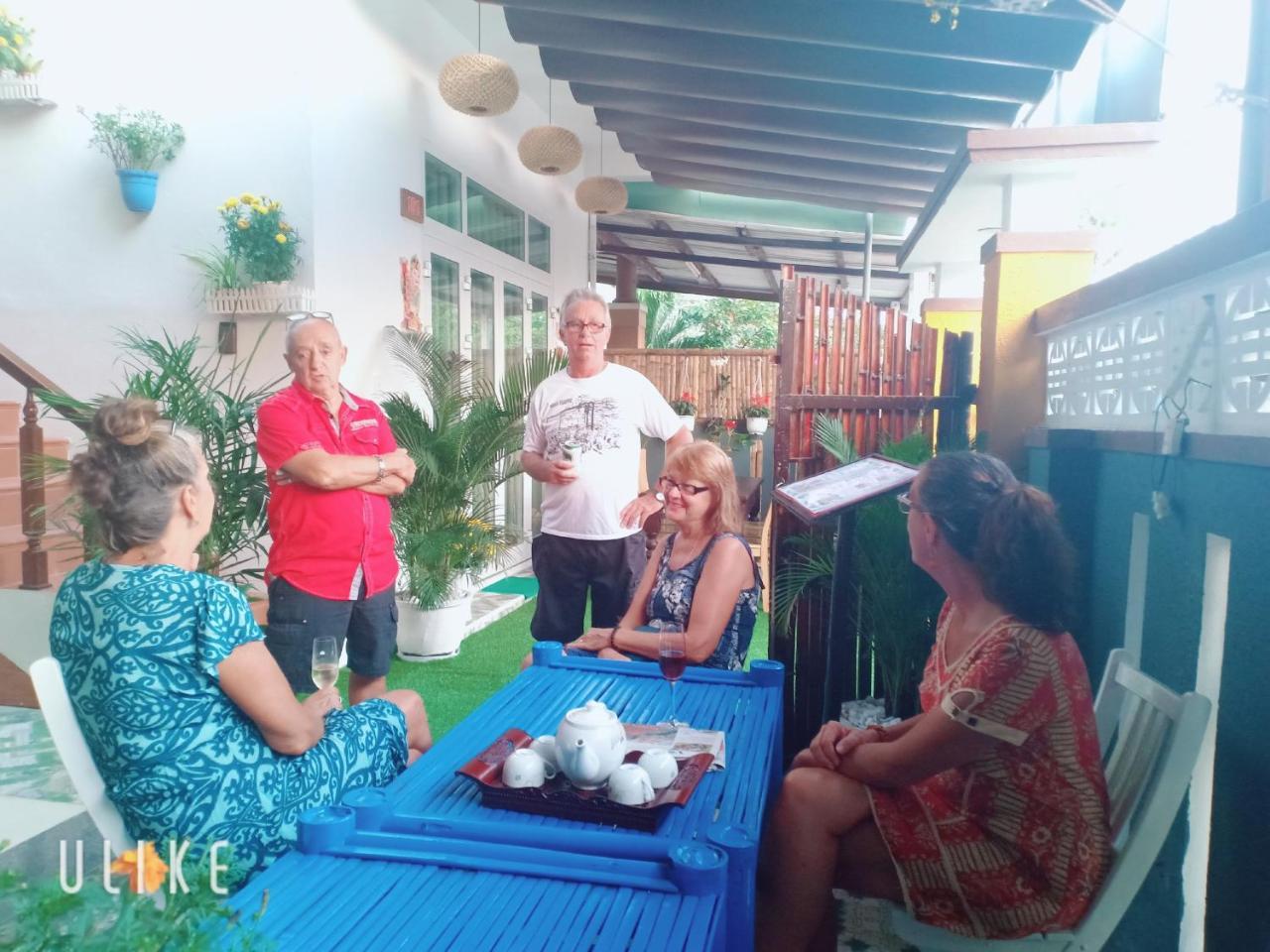 Nhà Dân Biển Cát Trắng An Bàng *