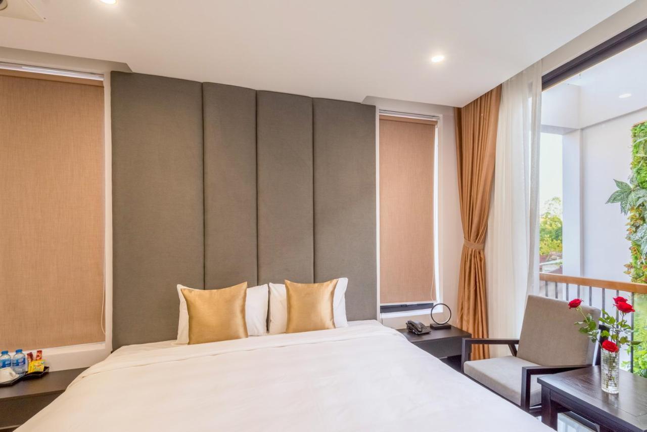 Khách sạn Khong Cam Garden 3*