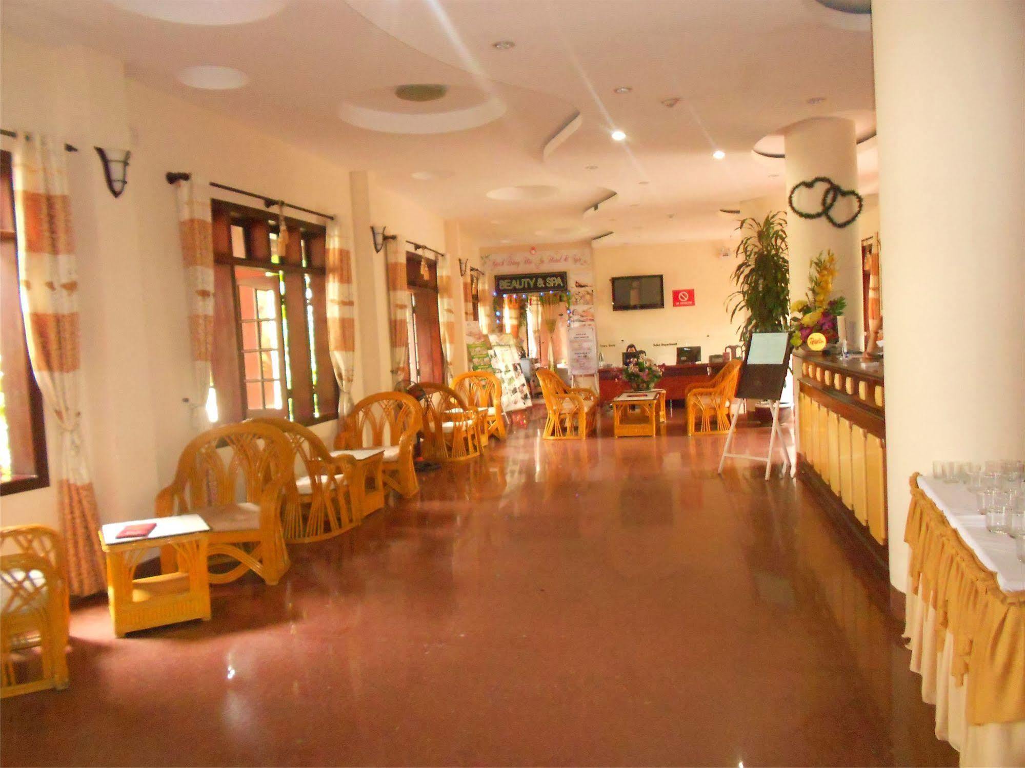 Bach Dang Hotel Hoi An