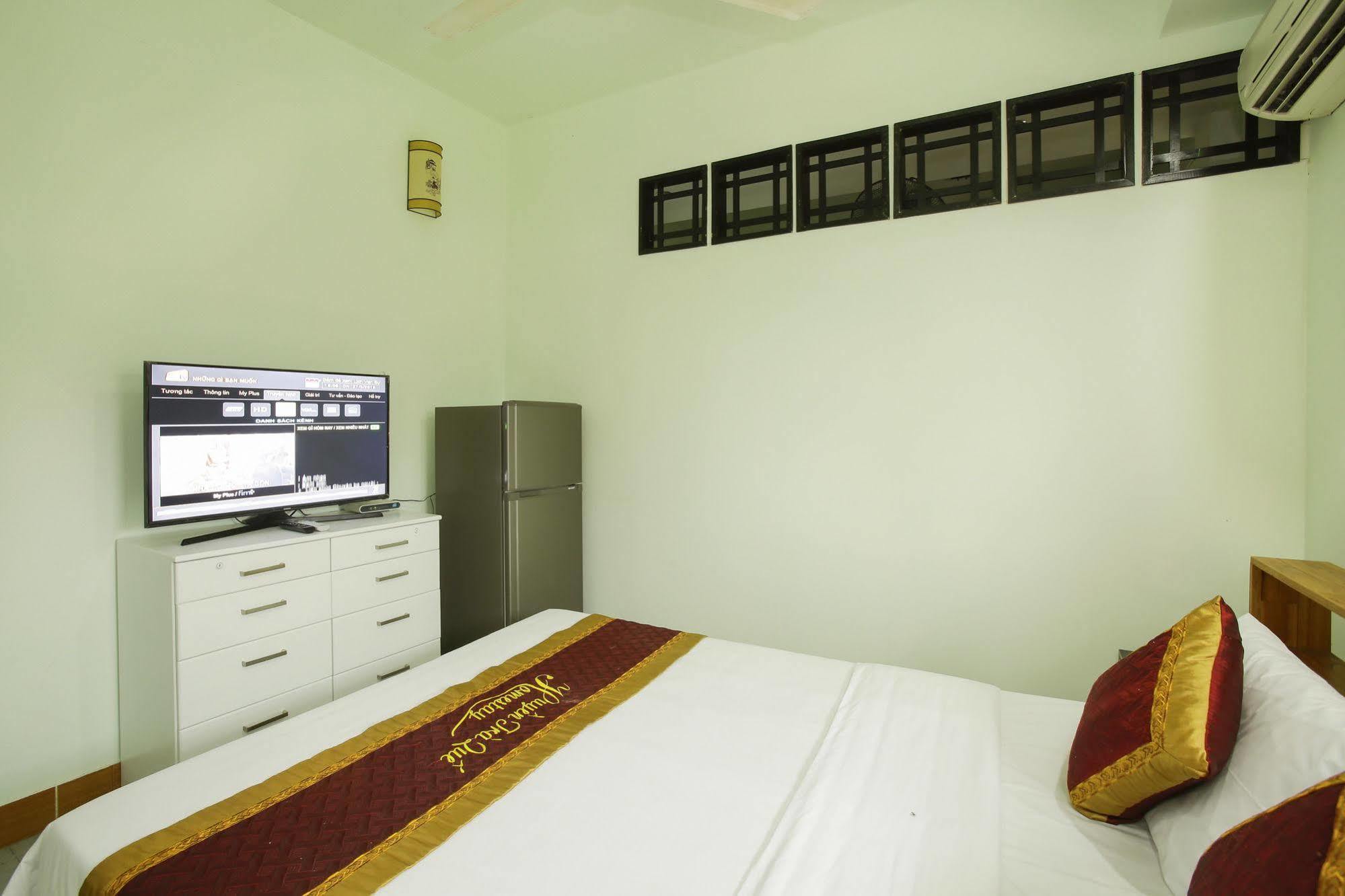 Huyen Tra Que Hotel 2*