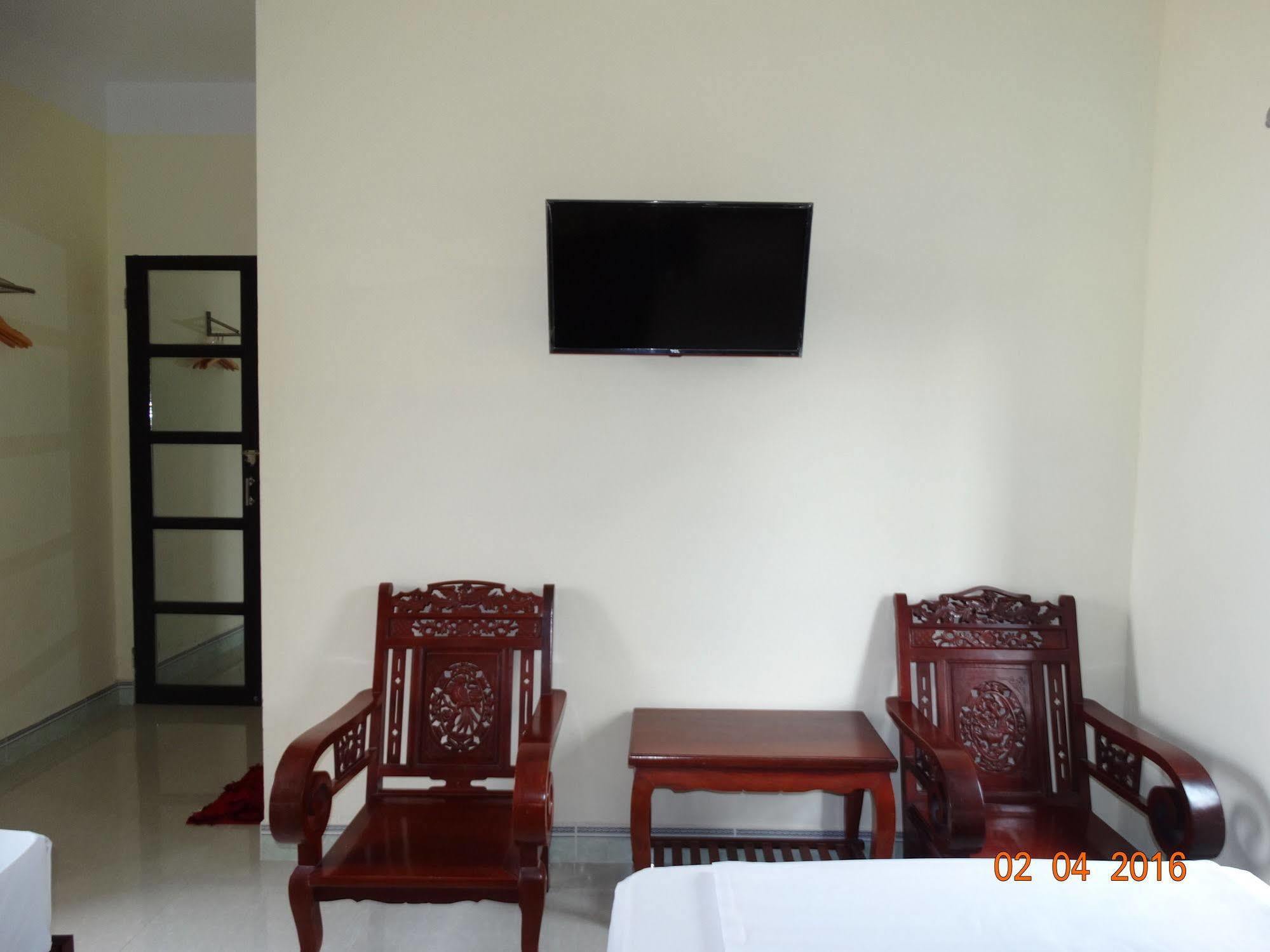Homestay Yellow House