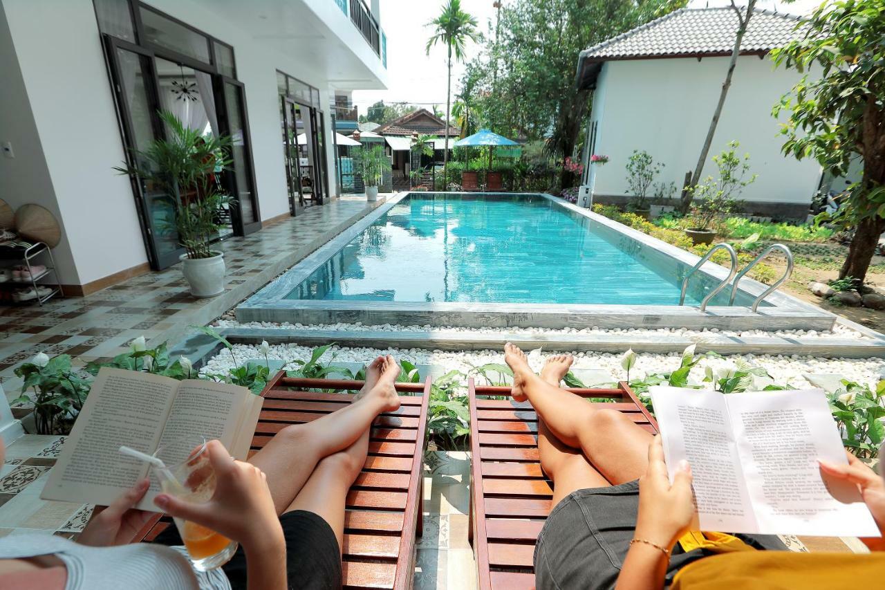 Tropical Garden & Pool Villa