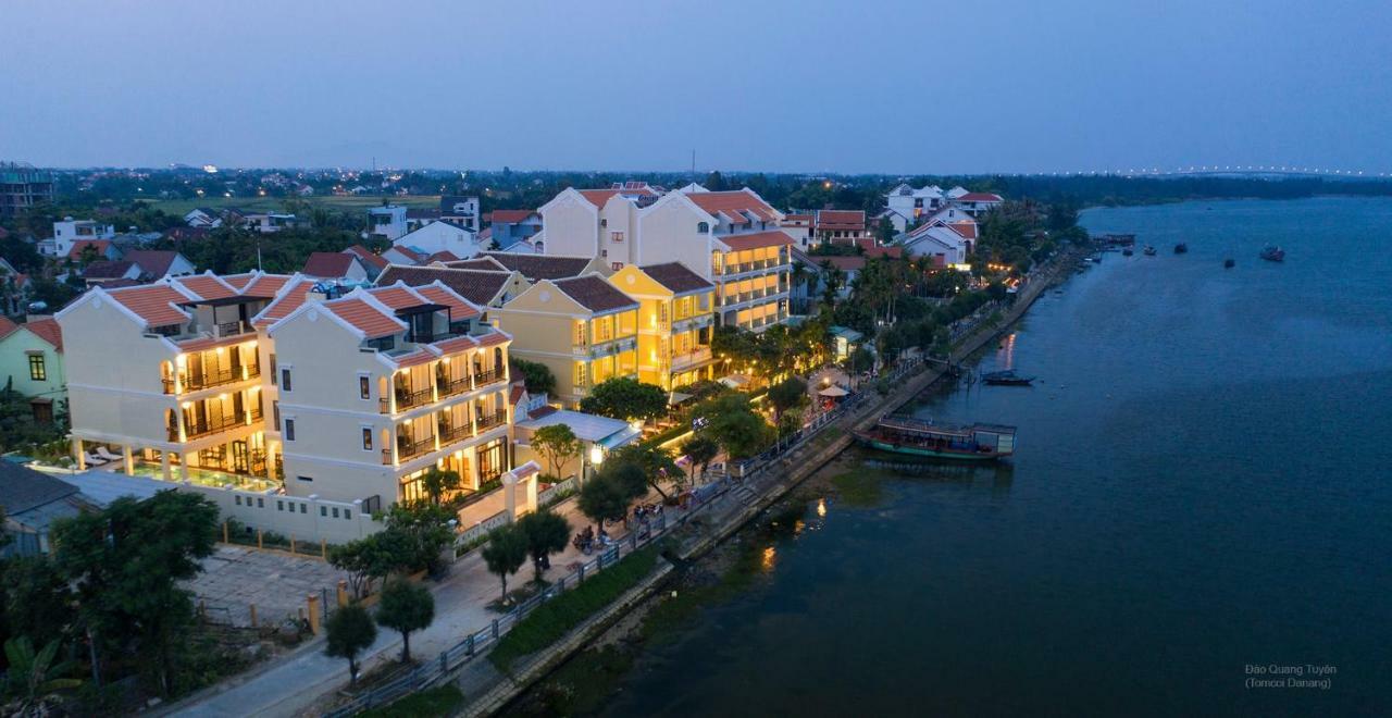 Villa Roxana River