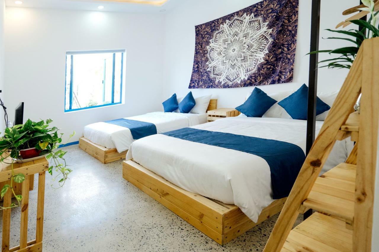 Santori Homestay