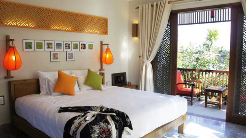 Chic - Retreat 4*