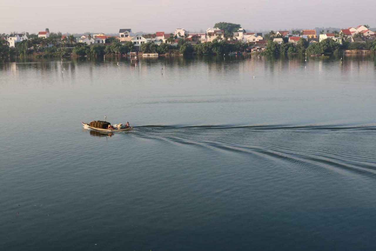 Roxana River Hoi An