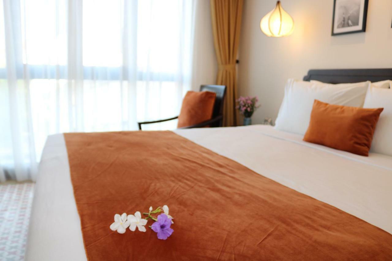 Roxana River Villa *
