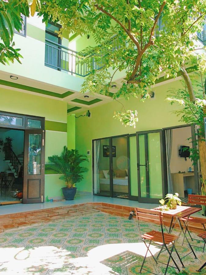 Xanh La Homestay