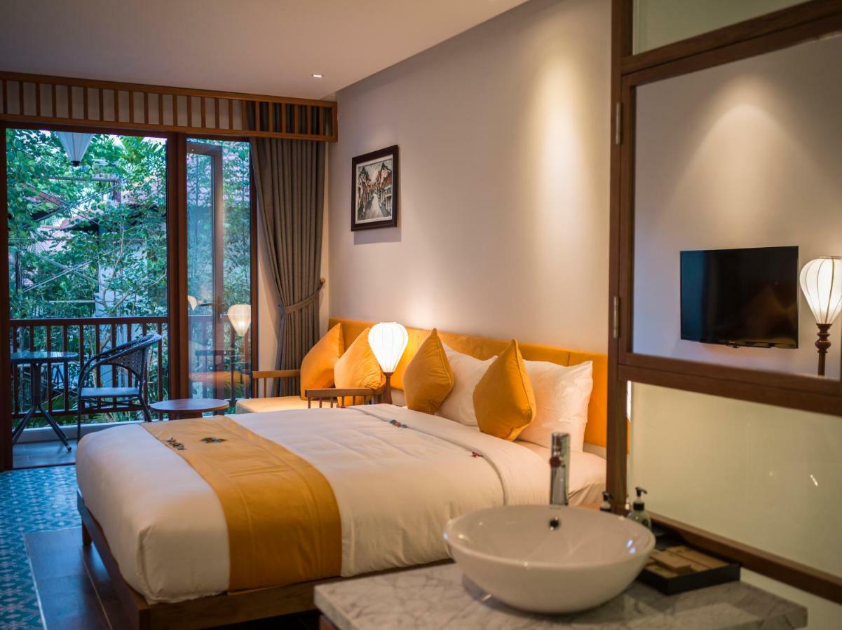 Vinh Hung Old Town Hotel