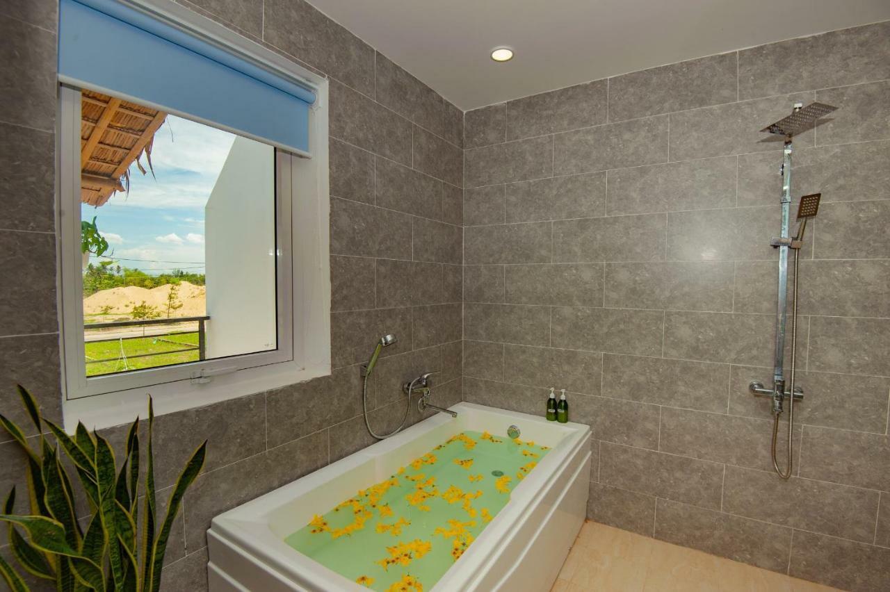 Yellow Daisy Villa *