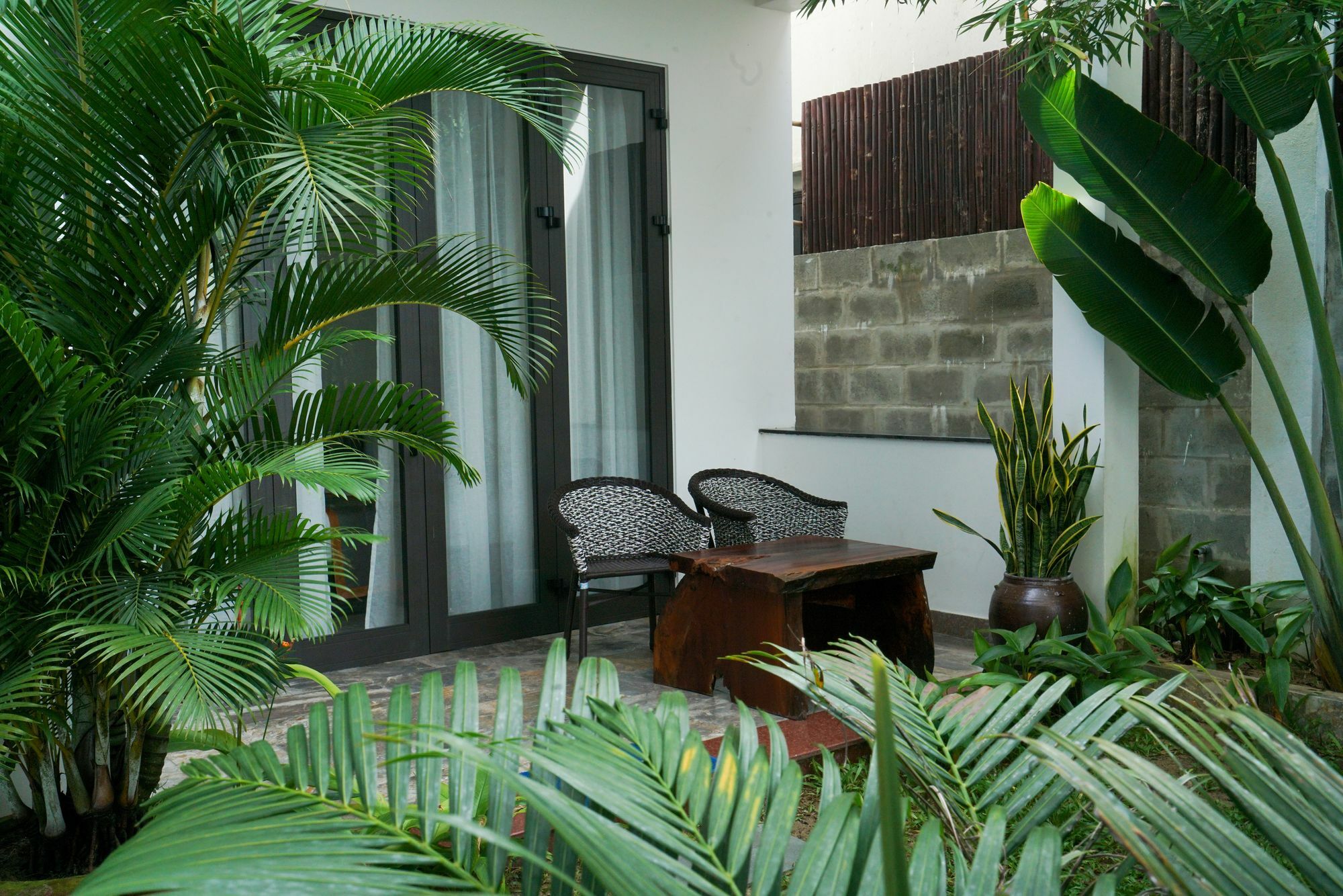 Serena Hoi An