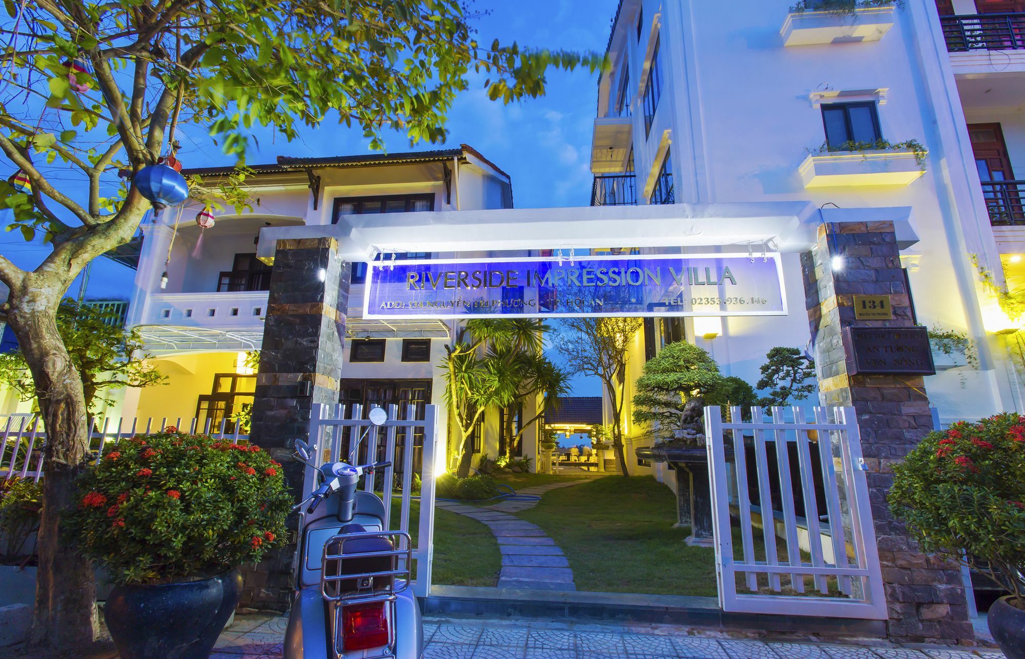 Villa Riverside Impression