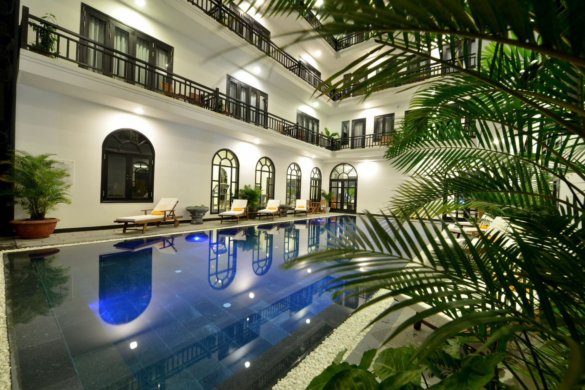 Hotel Nostalgia And Hoi An
