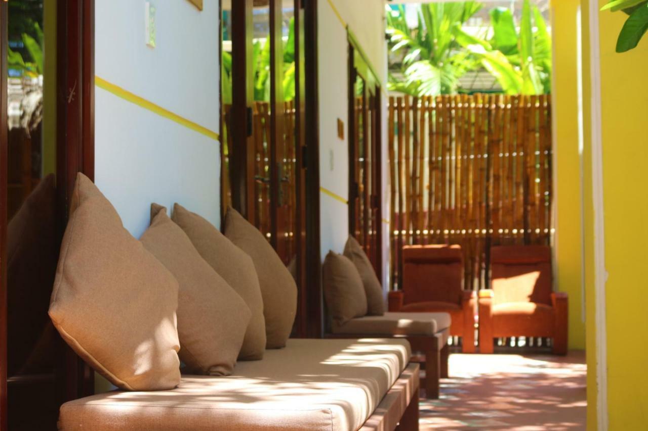 An Bang Gold Coast Villa *