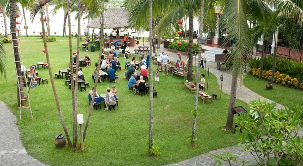 Resort Vinh Hung Riverside & 4*