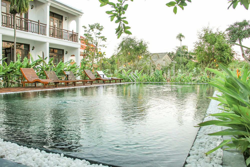 Hotel Village 3*