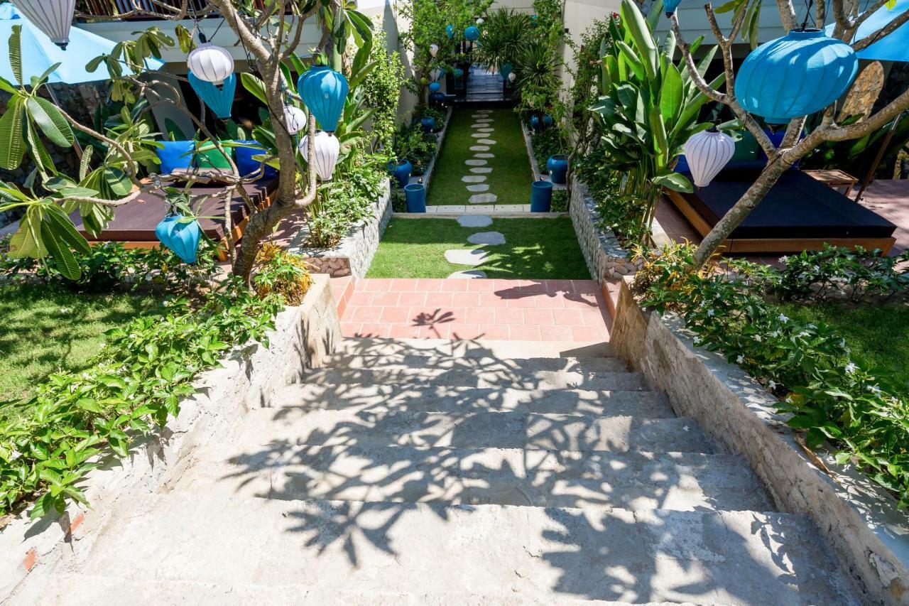 Five Rose Villa *
