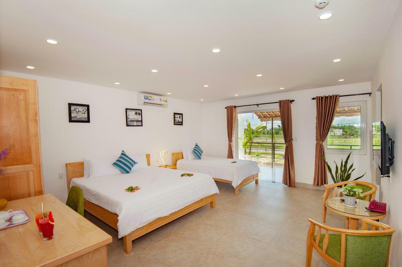 Yellow Daisy Villa *