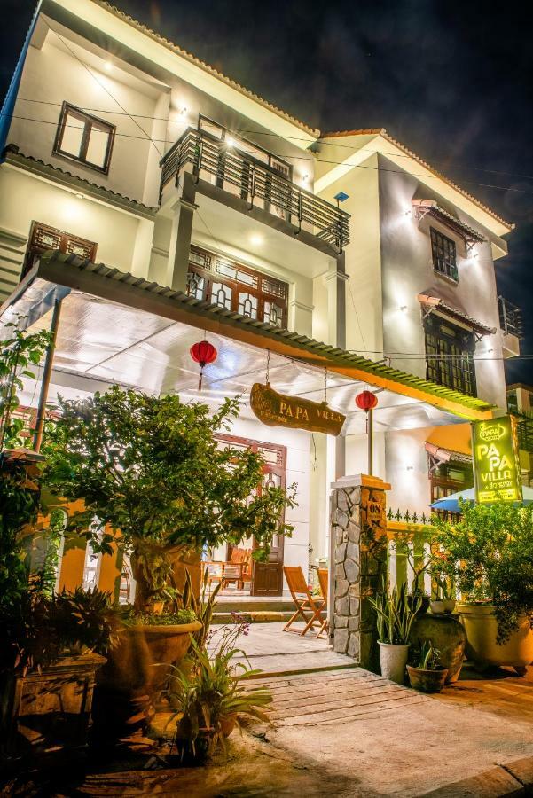 Papa * Hoi An