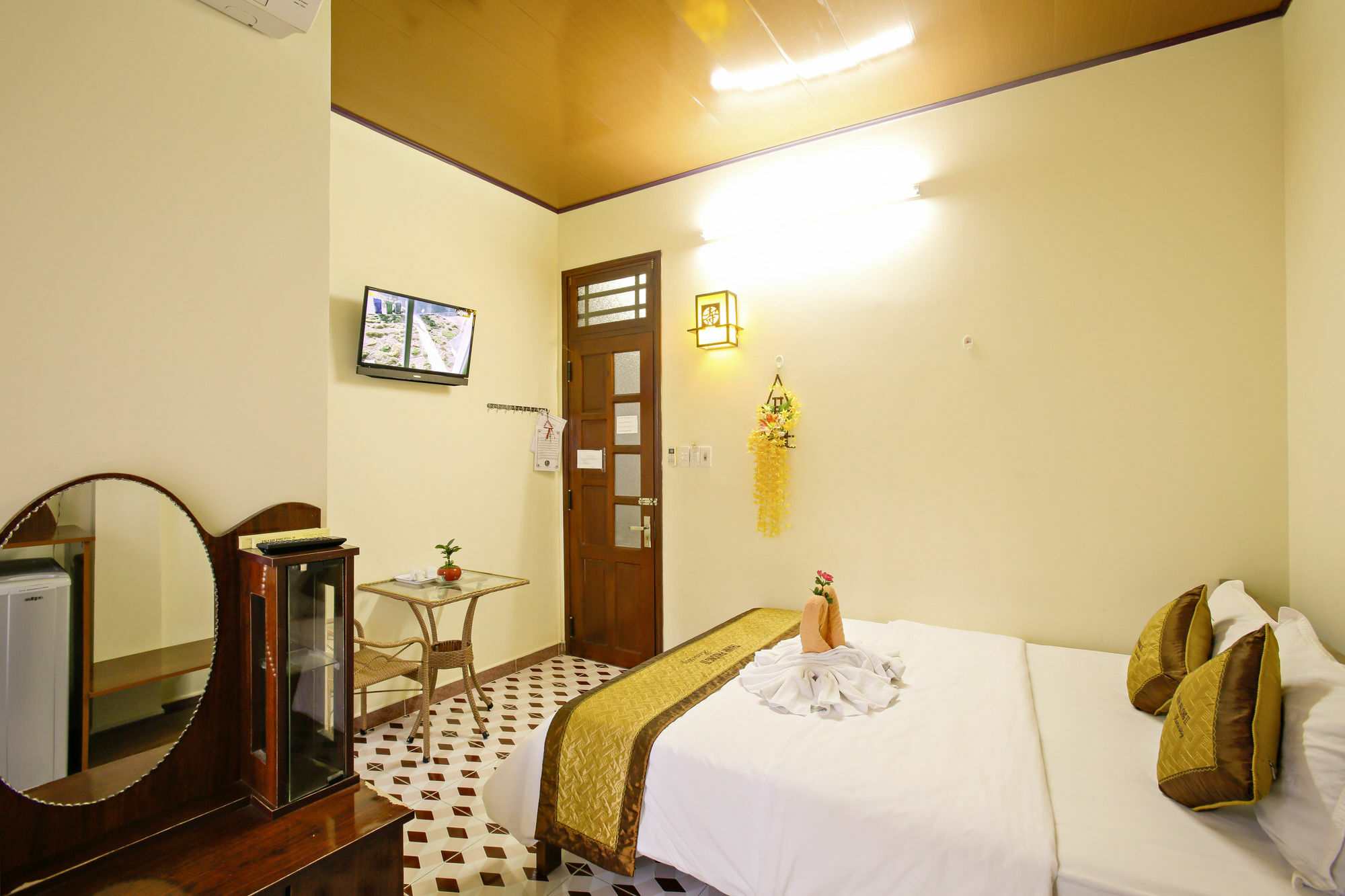 Hostel Quy Long *
