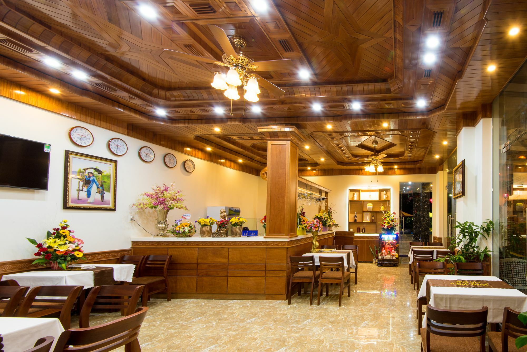 Vinh Trinh Villa *