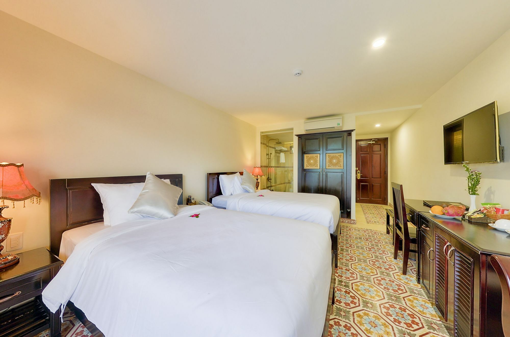 River Boutique Hotel 4*