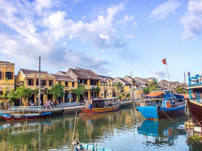 Nha Lan Homestay