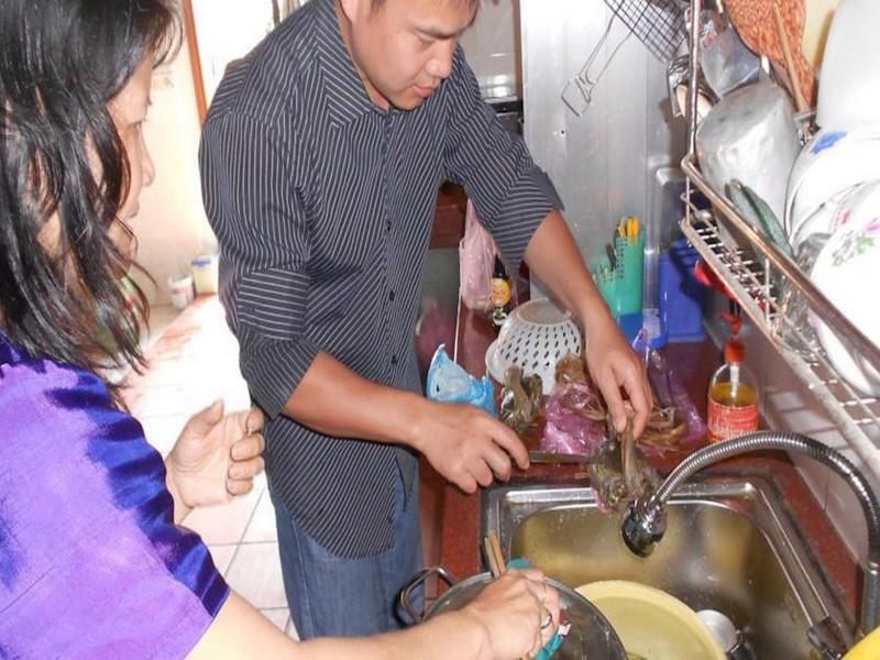 Nha Lan