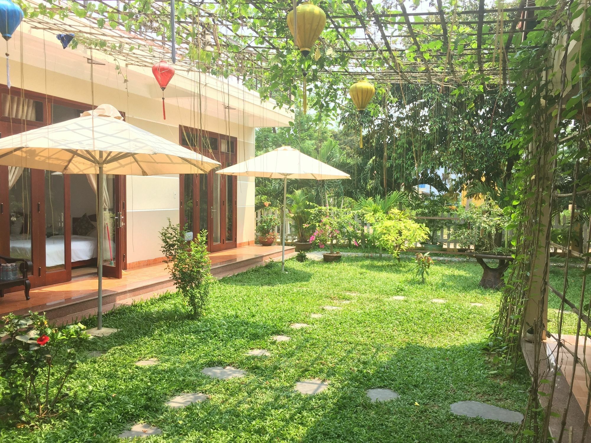 Galaxy Homestay *