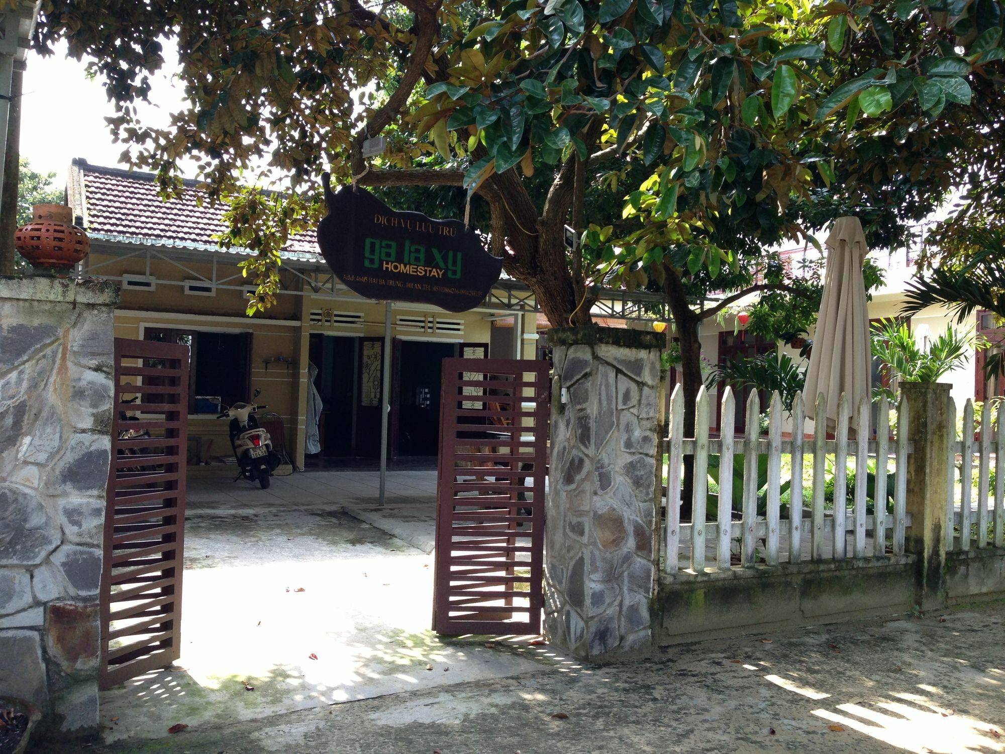 Galaxy Homestay *