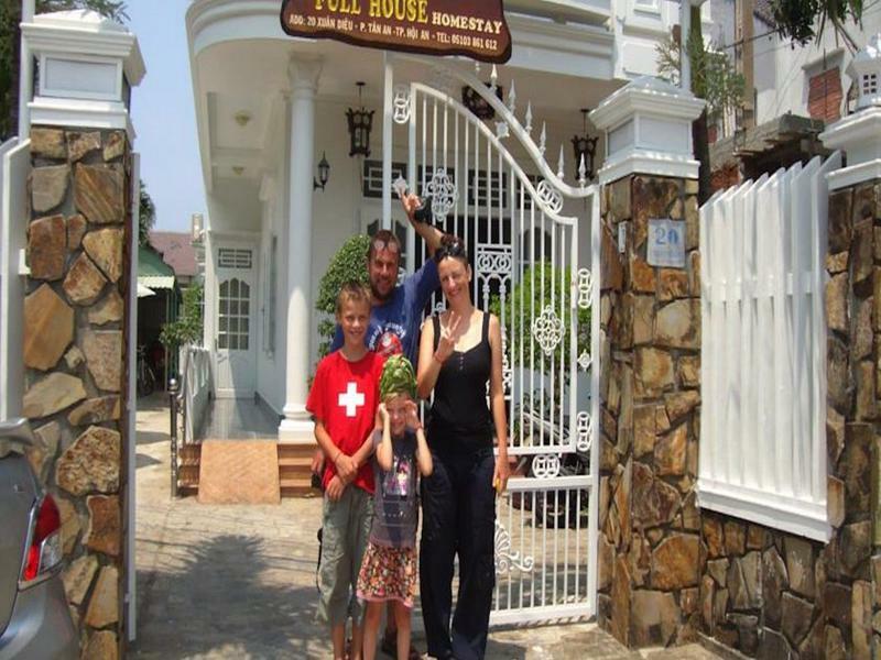 Homestay Full House 1 *