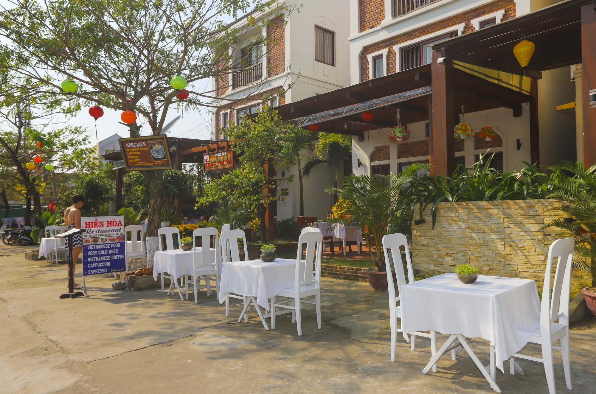 Hien Hoa * Hoi An