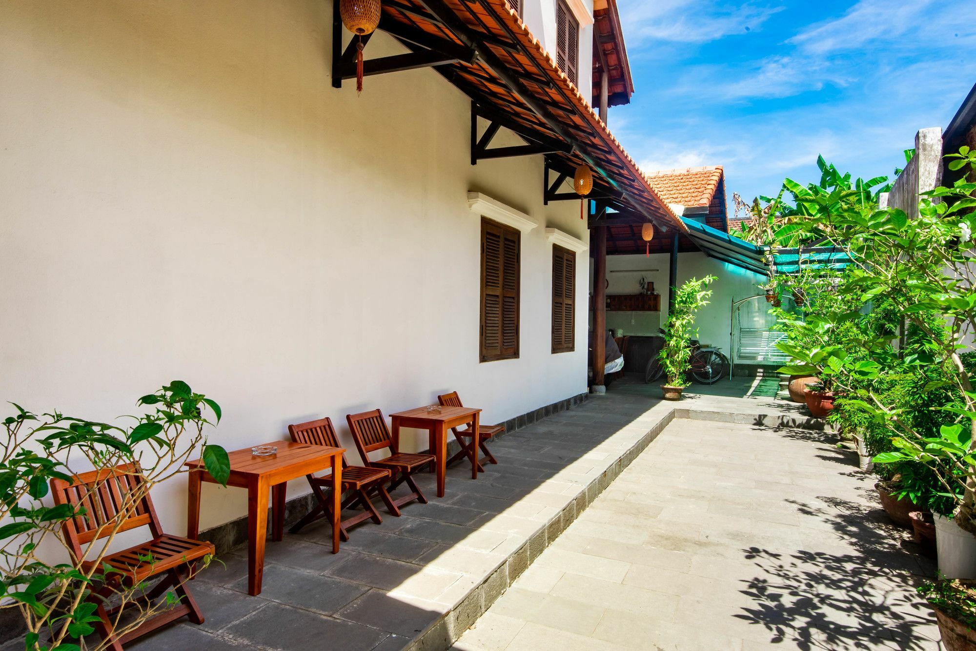 Vivi & Coffee Hoian Homestay *