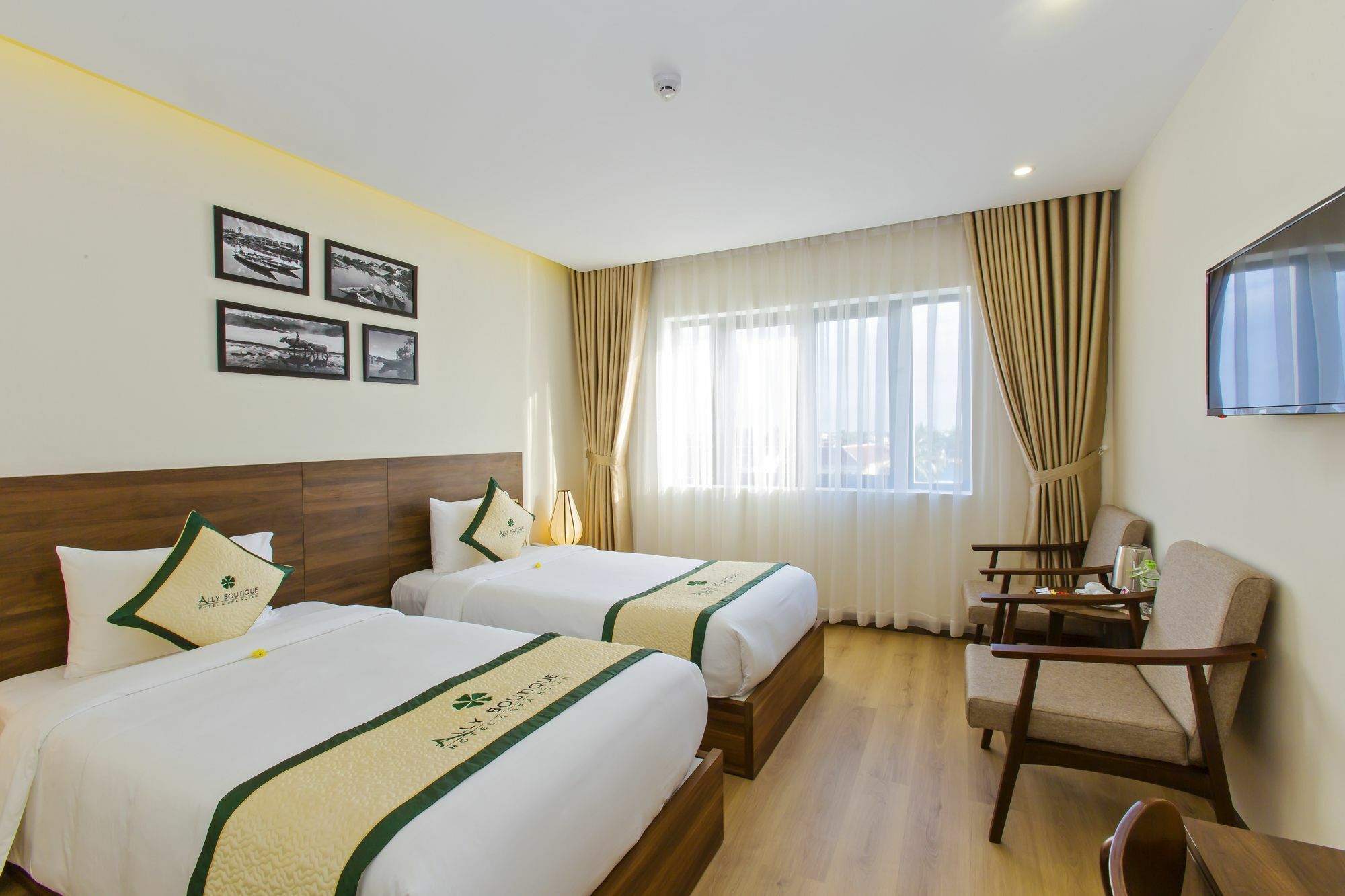 Ally Boutique Hoian