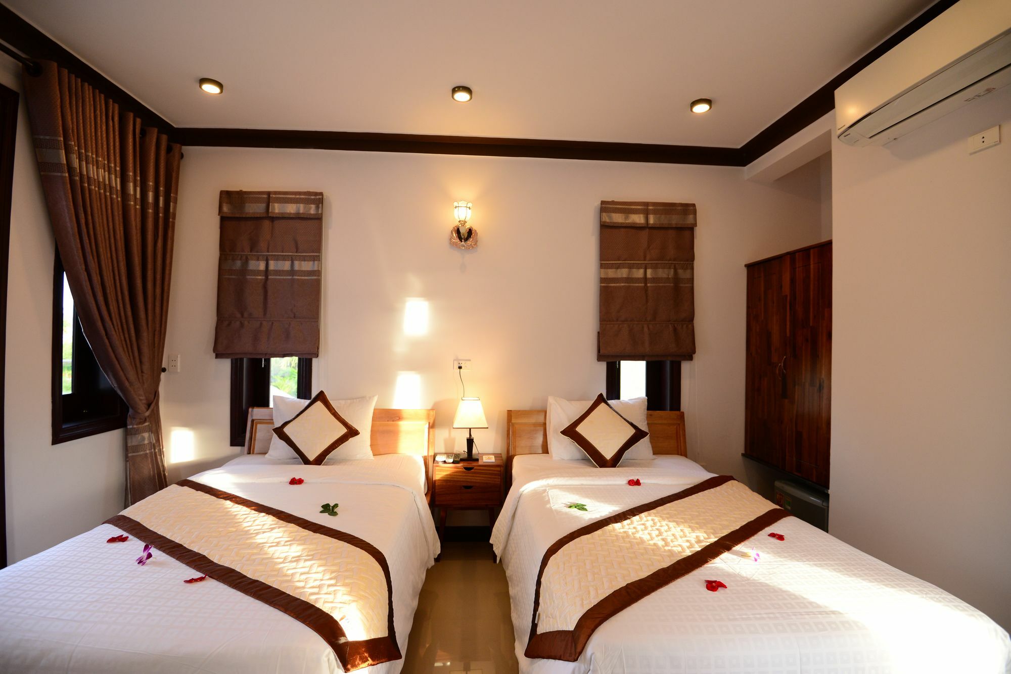 Cam Thanh Village Villa *