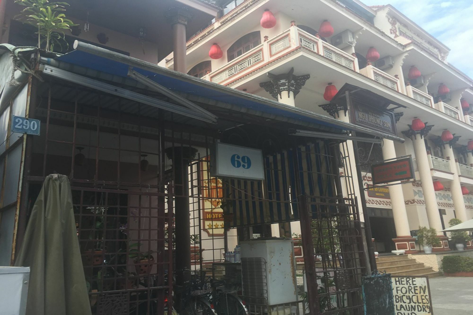 Ở trọ View &