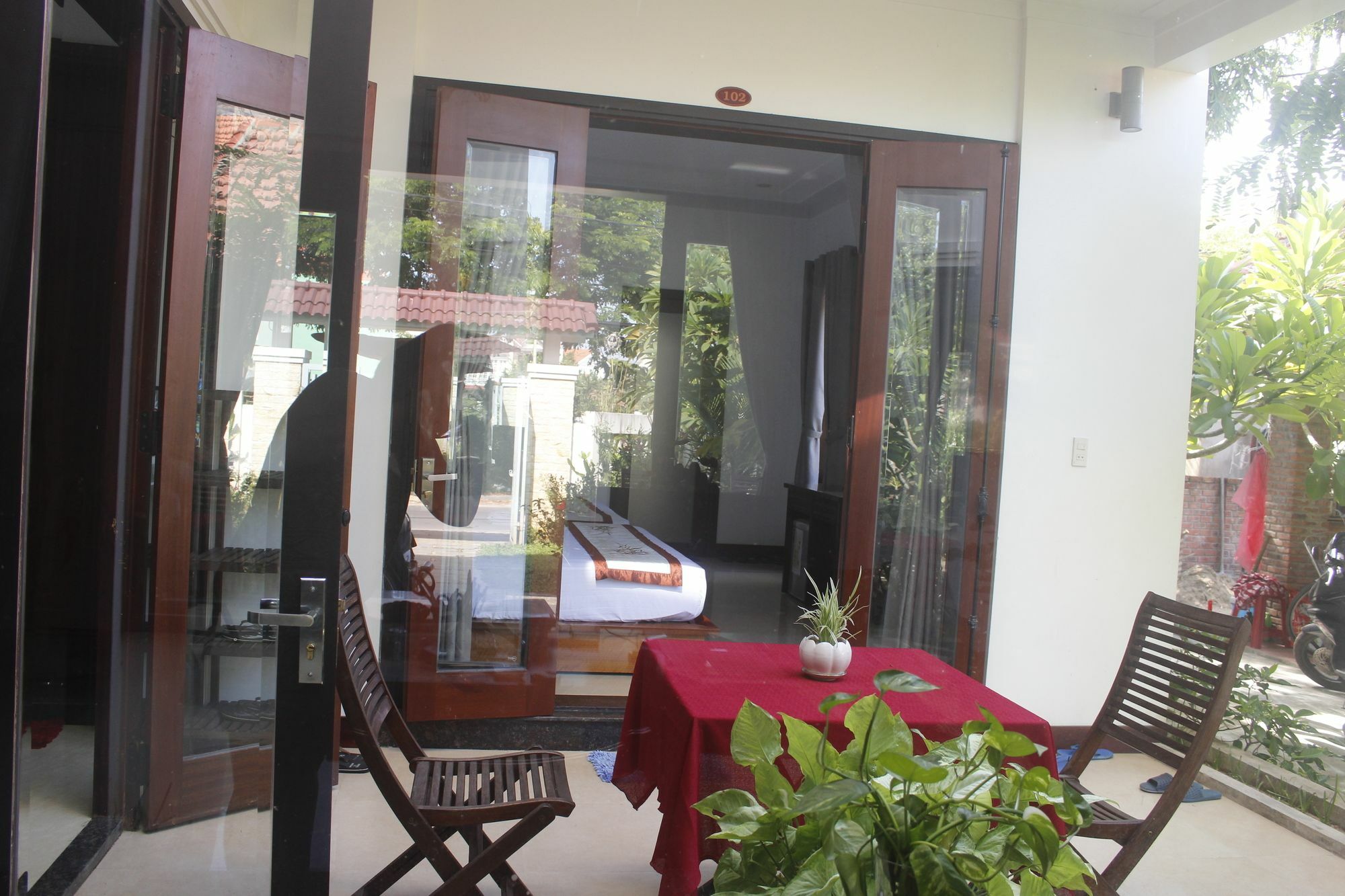 Trust Hoi An