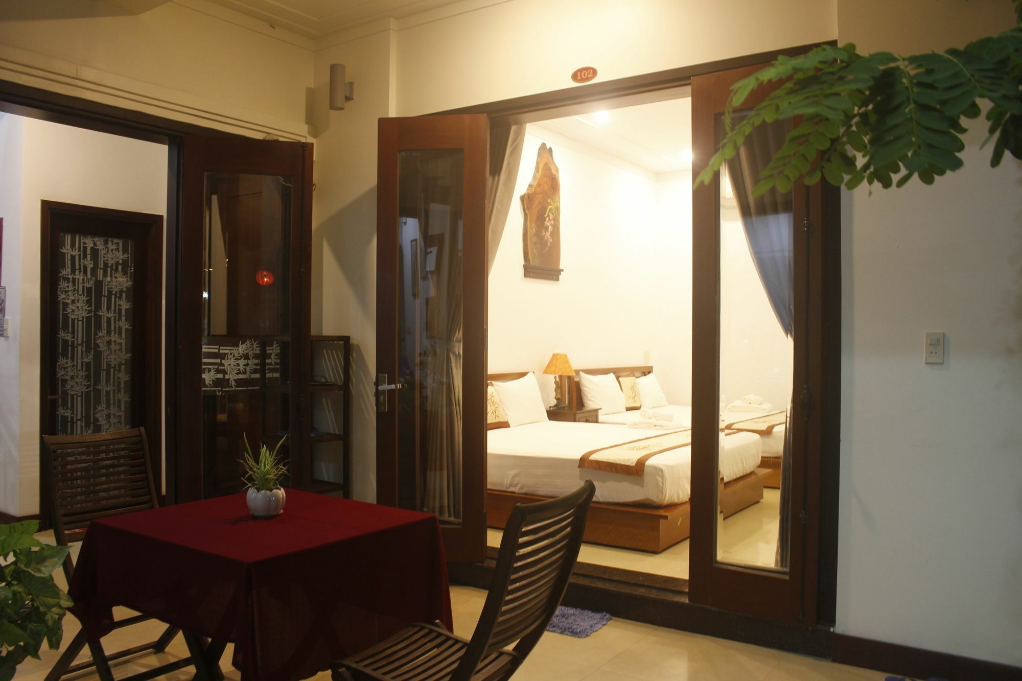 Hotel Trust