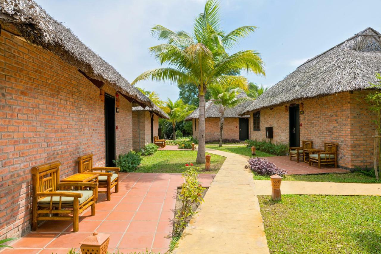 Boutique Cam Thanh Resort 4*