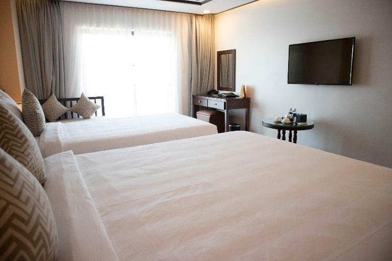 Fivitel Hotel 4*