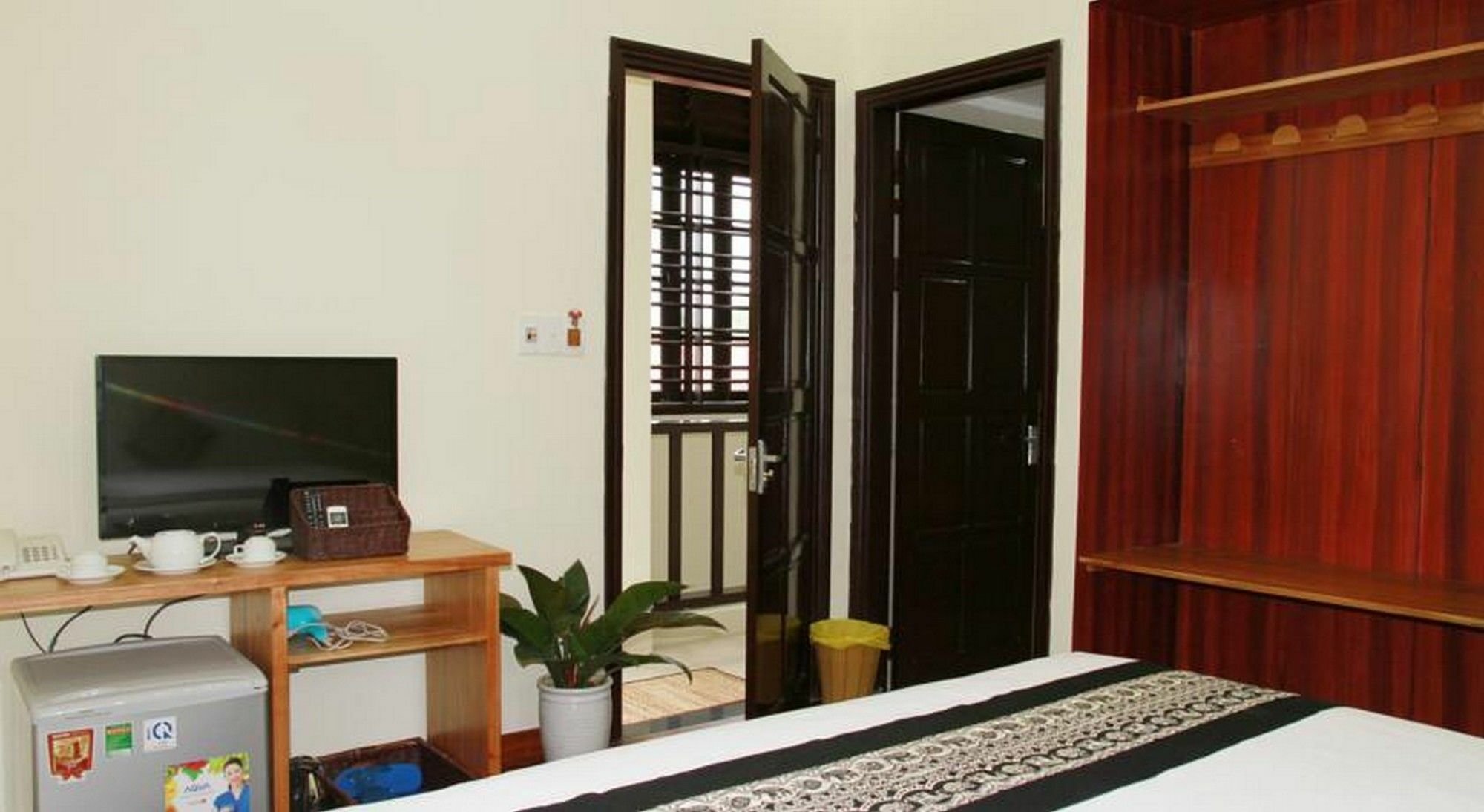 Leaf Homestay *