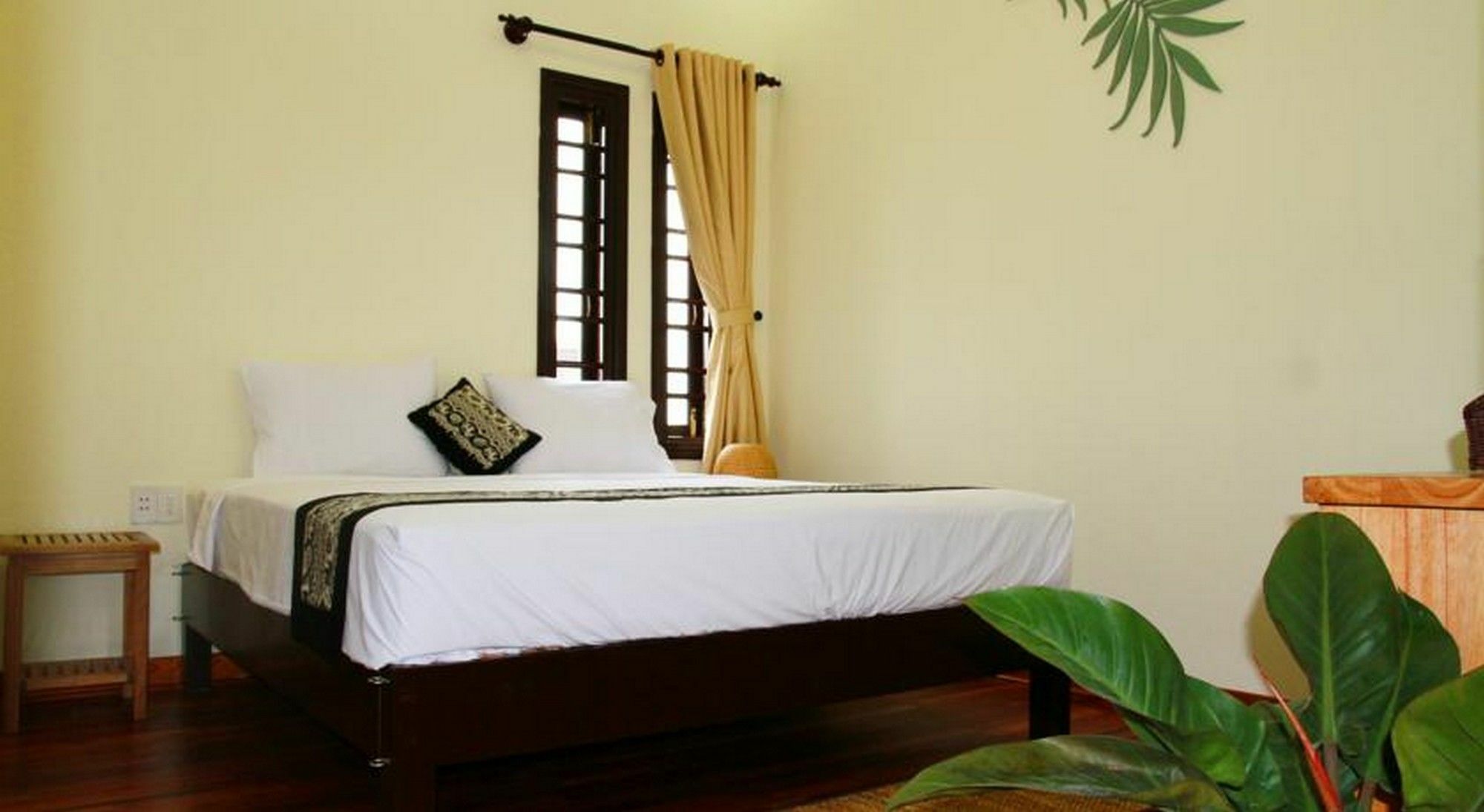 Leaf Homestay