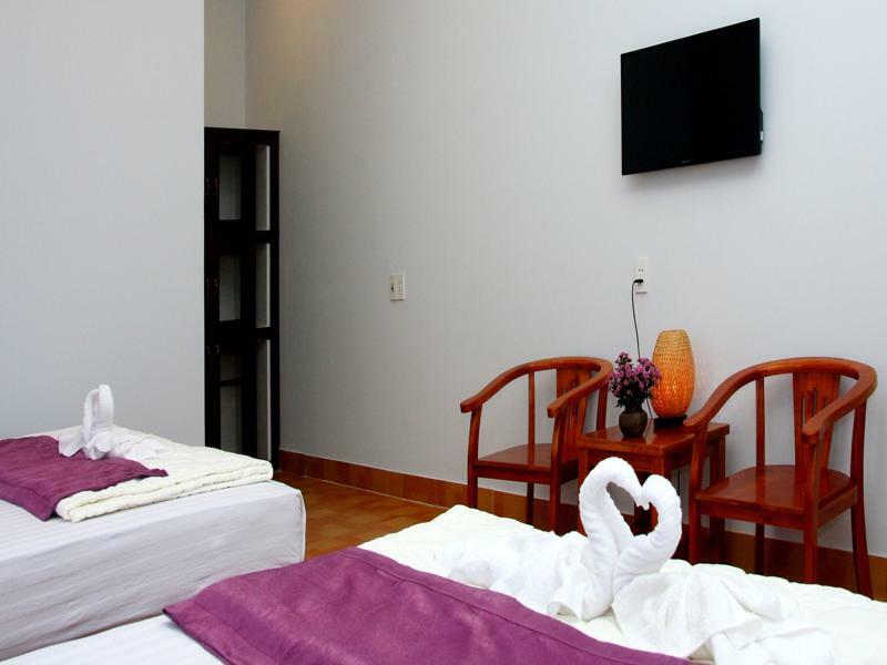 Purple Garden Homestay *