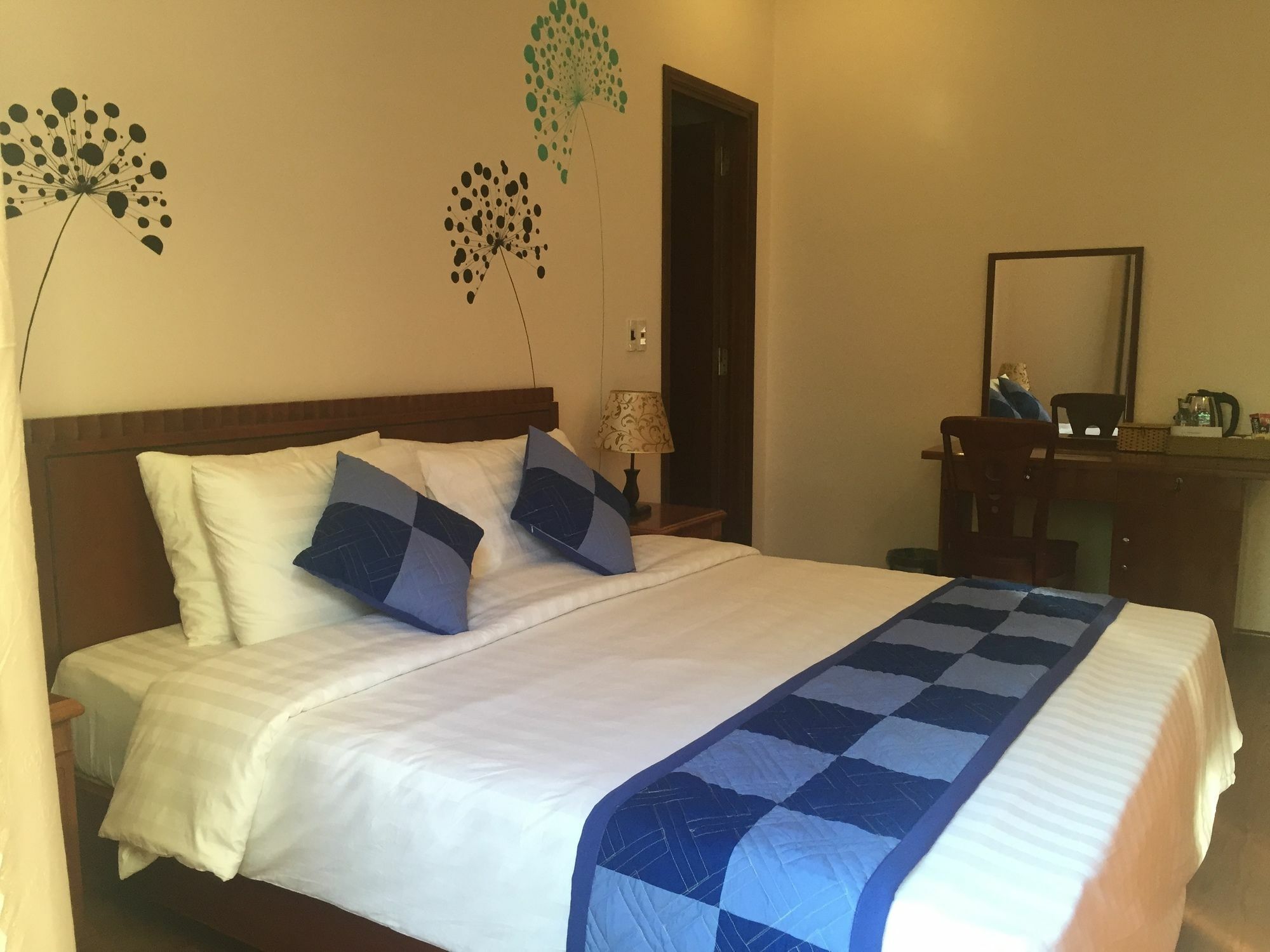 Tra Que Riverside Homestay *