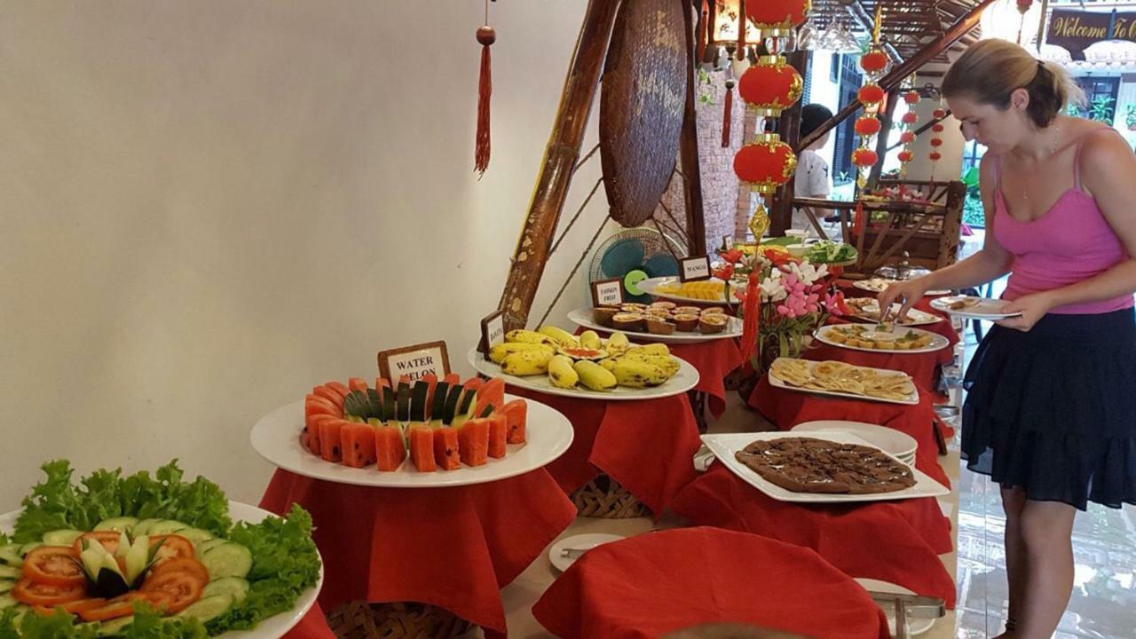 Nhi Nhi Hotel