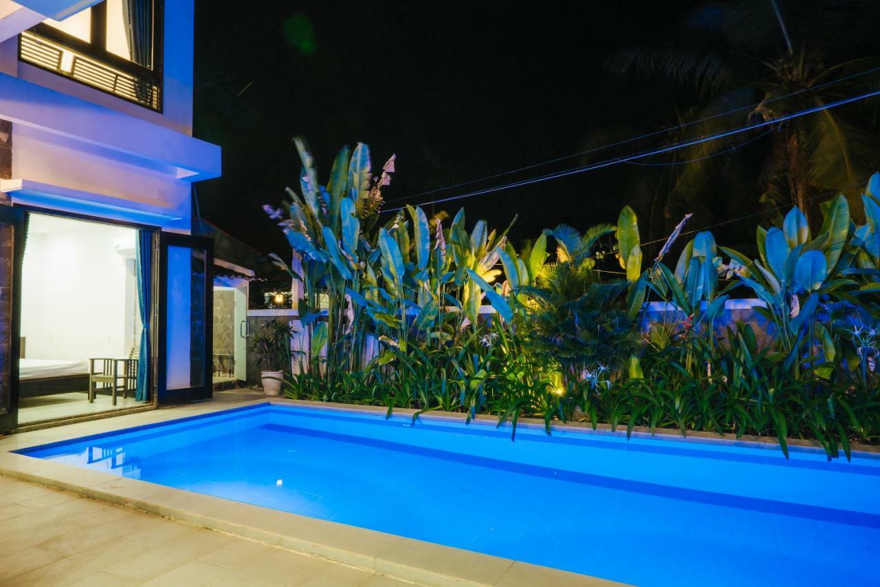 Lotus Aroma Hotel 3*