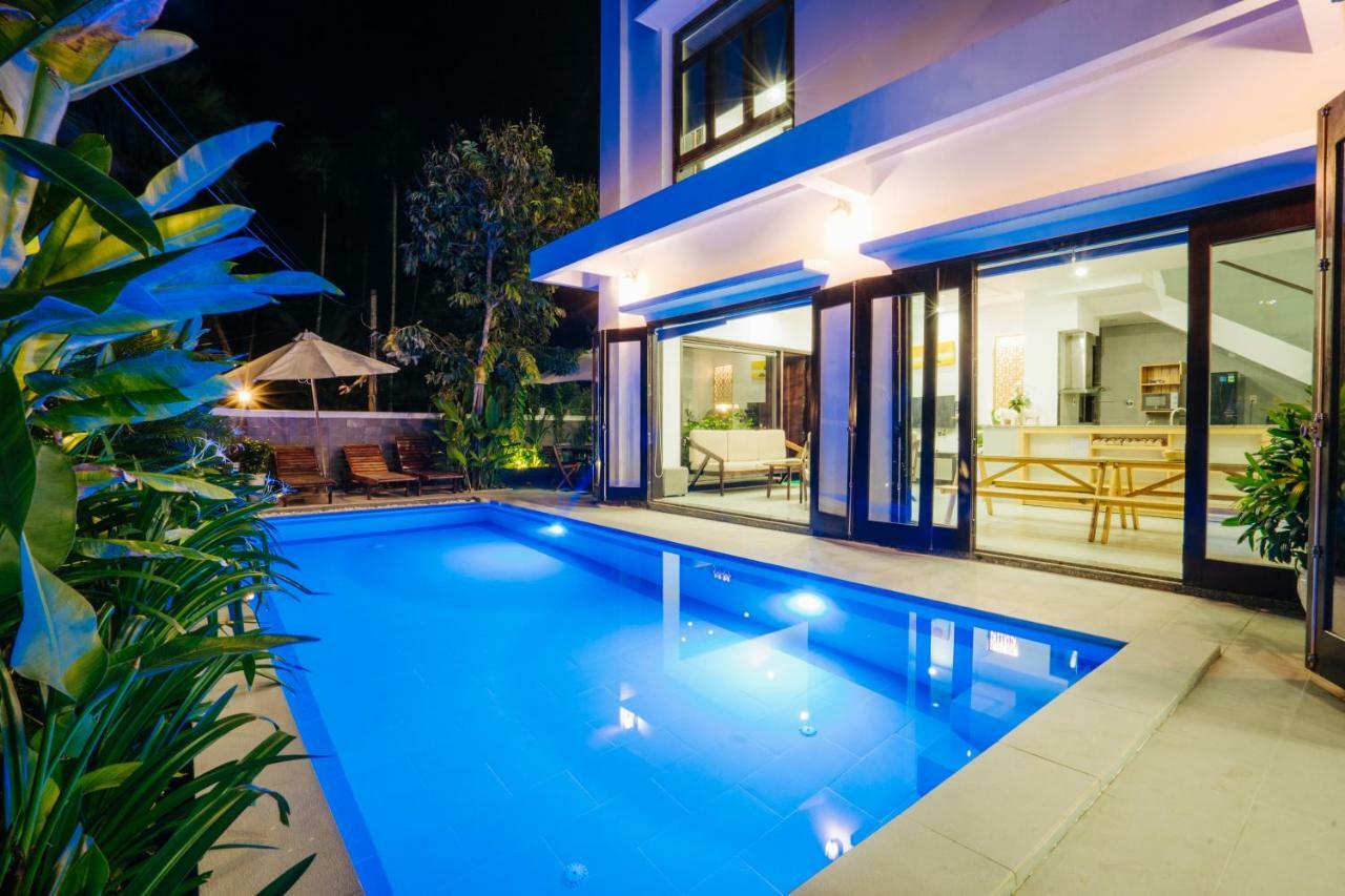 Lotus Aroma Hotel 3*