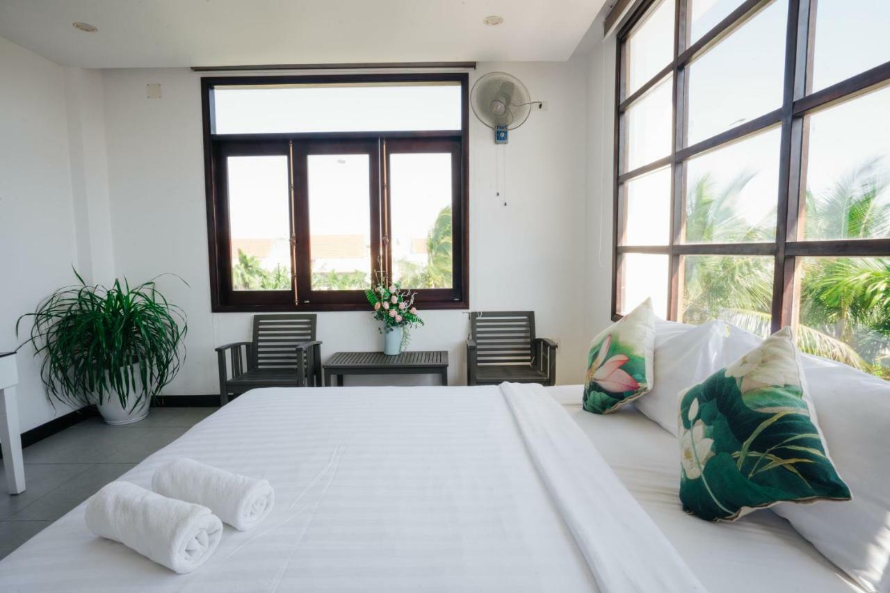 Lotus Aroma Hotel