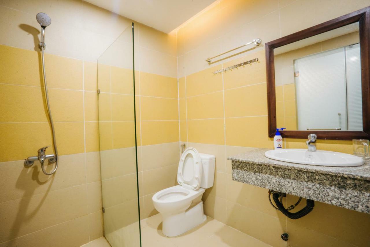 Lotus Aroma Hotel