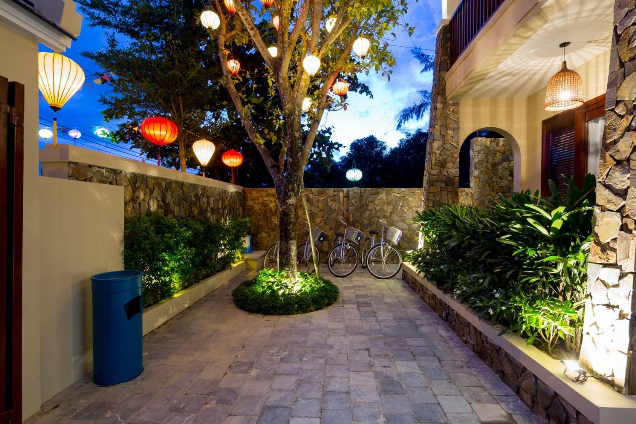 Five Rose Villa *